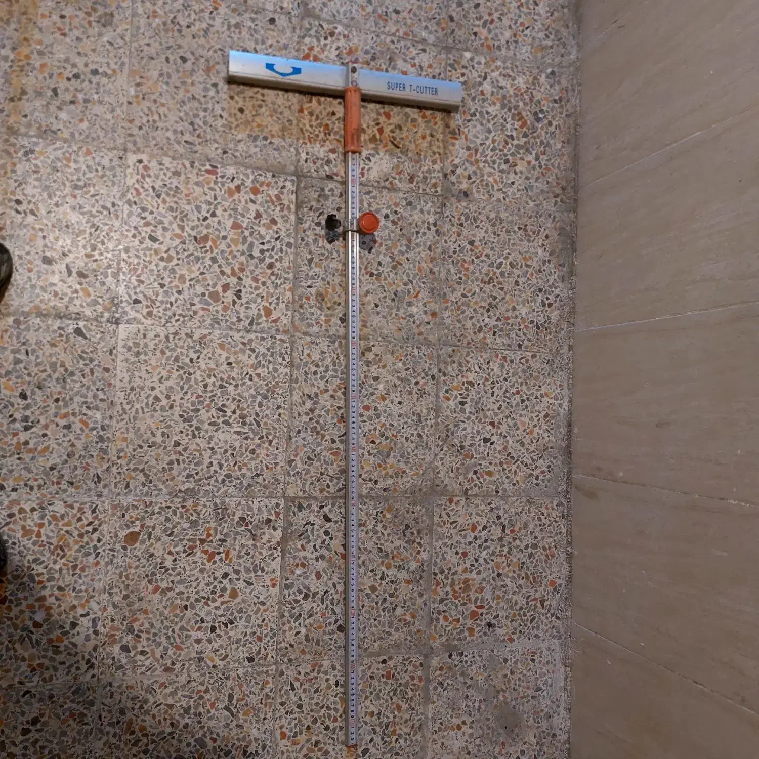 خط کش الماس دار شیشه،خط کش تی شیشه|ابزارآلات|لاهیجان, گلستان|دیوار