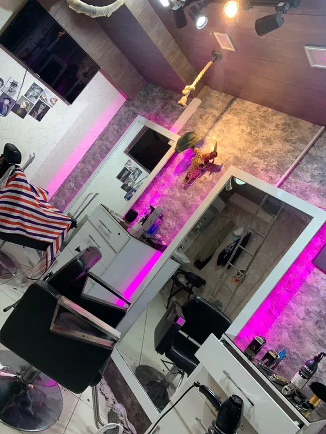 اجاره صندلی ارایشگاه یا درصدی|آرایشگاه و سالن‌های زیبایی|قزوین, |دیوار