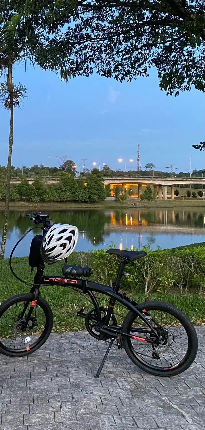 دوچرخه تاشو تایوانی سبک با تجهیزات و کاور رودوشی|دوچرخه، اسکیت، اسکوتر|تهران, جنت‌آباد مرکزی|دیوار