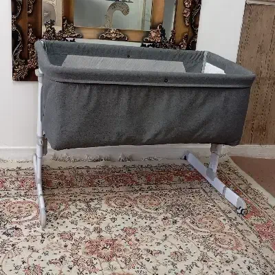 تخت کنار مادر دلیجان مارک ویرا|تخت و صندلی بچه|محمدشهر, شهرک پیام (مهرالبرز)|دیوار