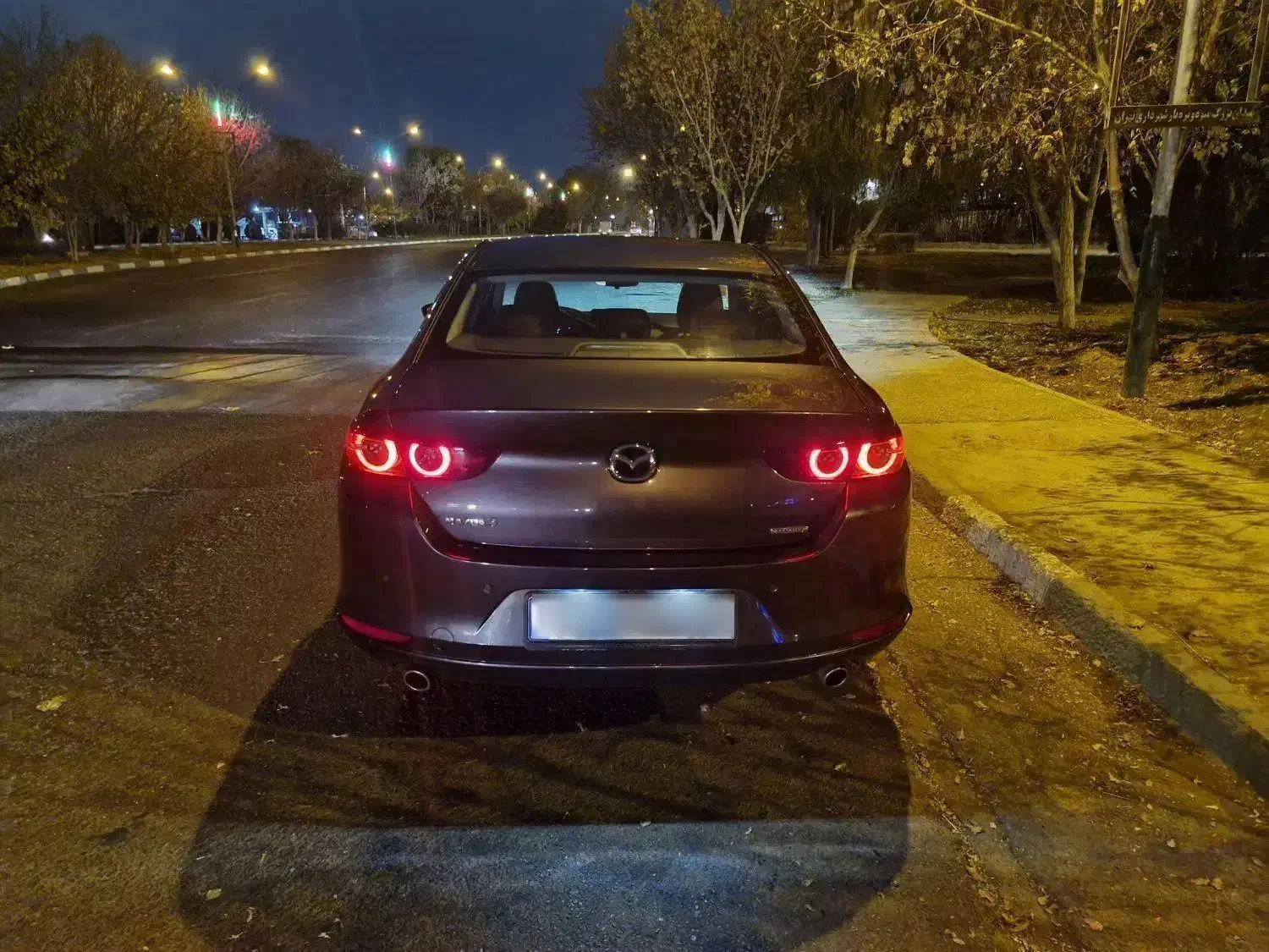 مزدا ۳ وارداتی پرمیوم خاکستری مارون ۲۰۲۵|خودرو سواری و وانت|تهران, میدان میوه و ترهبار مرکزی|دیوار