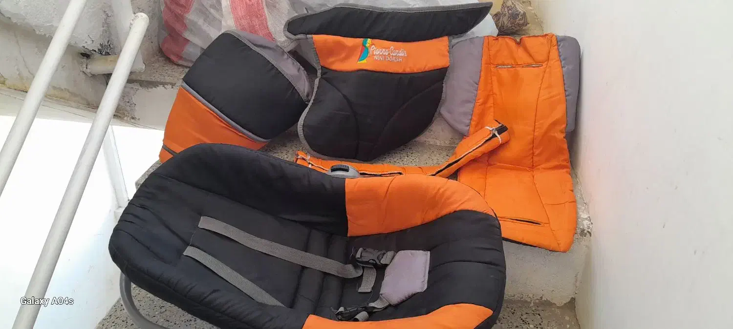 کریر|کالسکه و لوازم جانبی|بیرجند, |دیوار