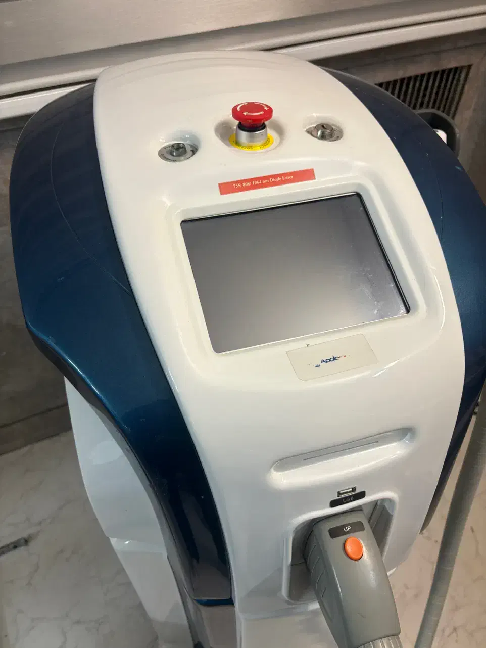 فروش دستگاه لیزر مو زائد|پزشکی|اصفهان, سعادتآباد|دیوار