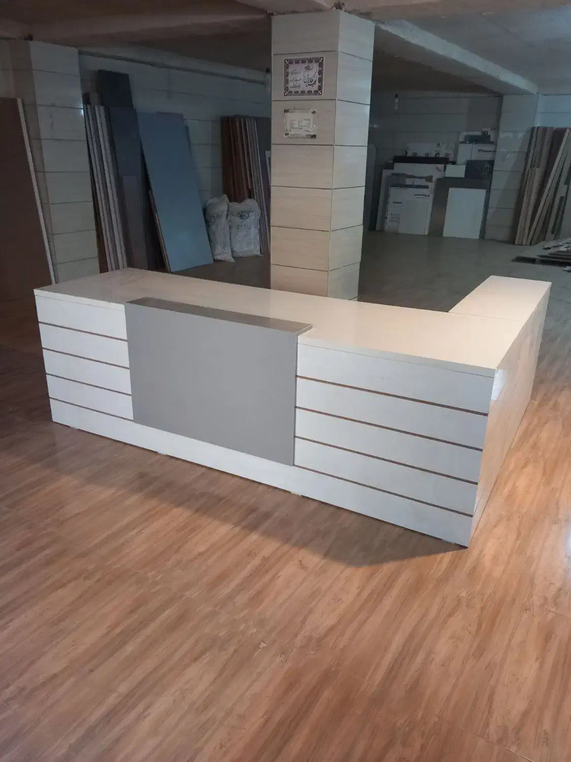 کانتر متحرک|دفتر کار|ایلام, |دیوار