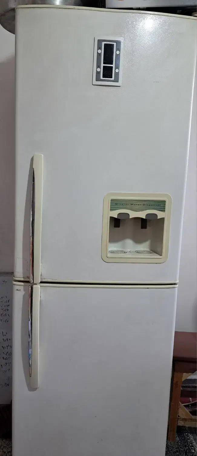 یخچال فریزر نیکسان دارای دوآبسرد کن|یخچال و فریزر|نسیمشهر, |دیوار