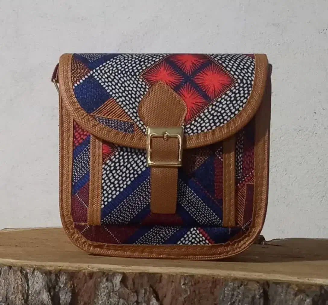 کیف سنتی|کیف، کفش، کمربند|ارومیه, |دیوار