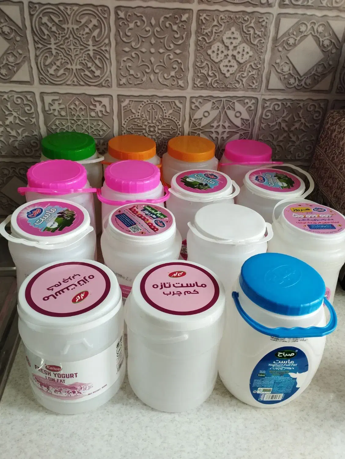 دبه ماست|ظروف نگهدارنده، پلاستیکی، یکبارمصرف|رشت, یخسازی|دیوار