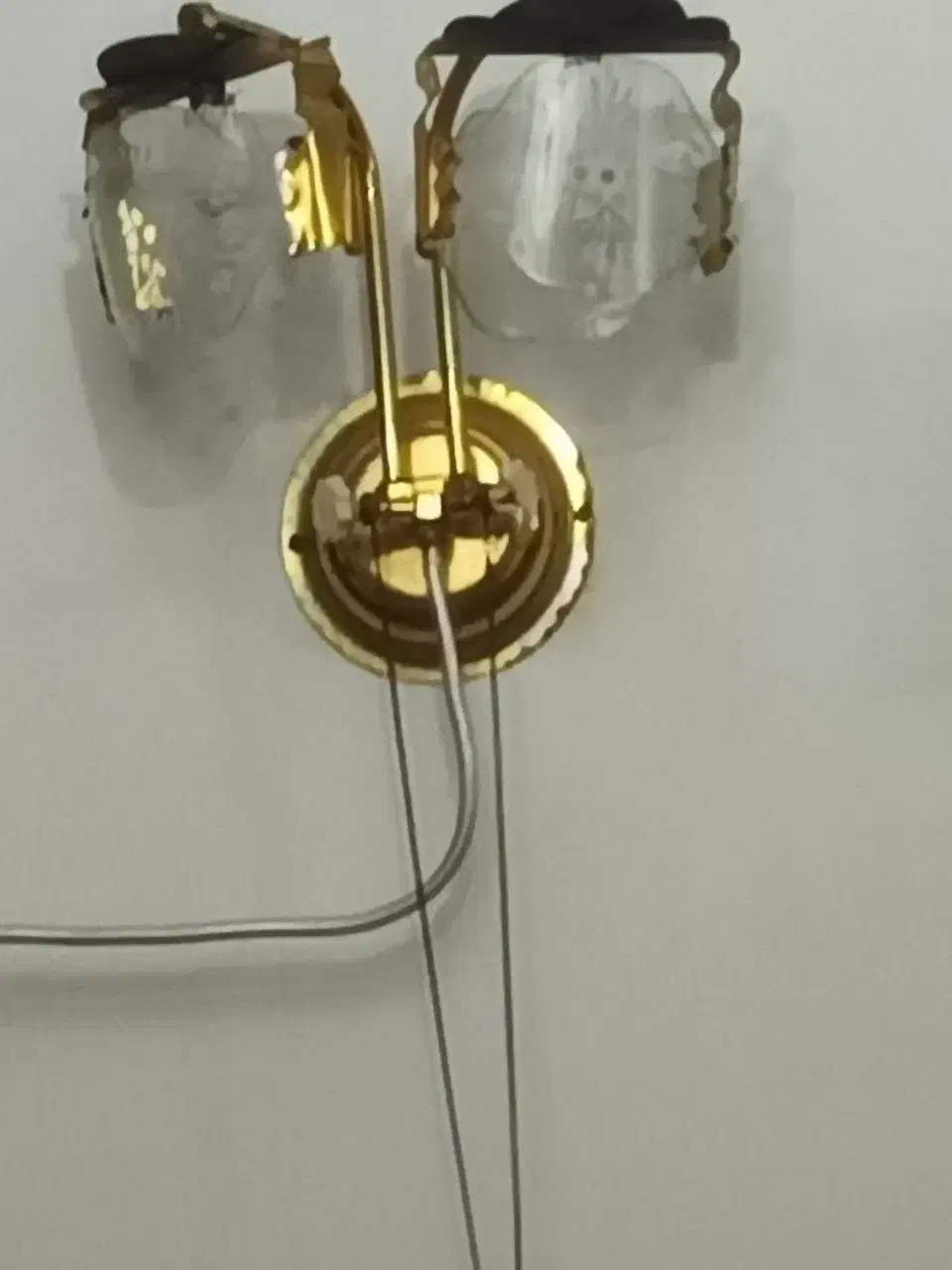 وسایل خانه|لوستر و چراغ آویز|لاهیجان, طالقانی|دیوار