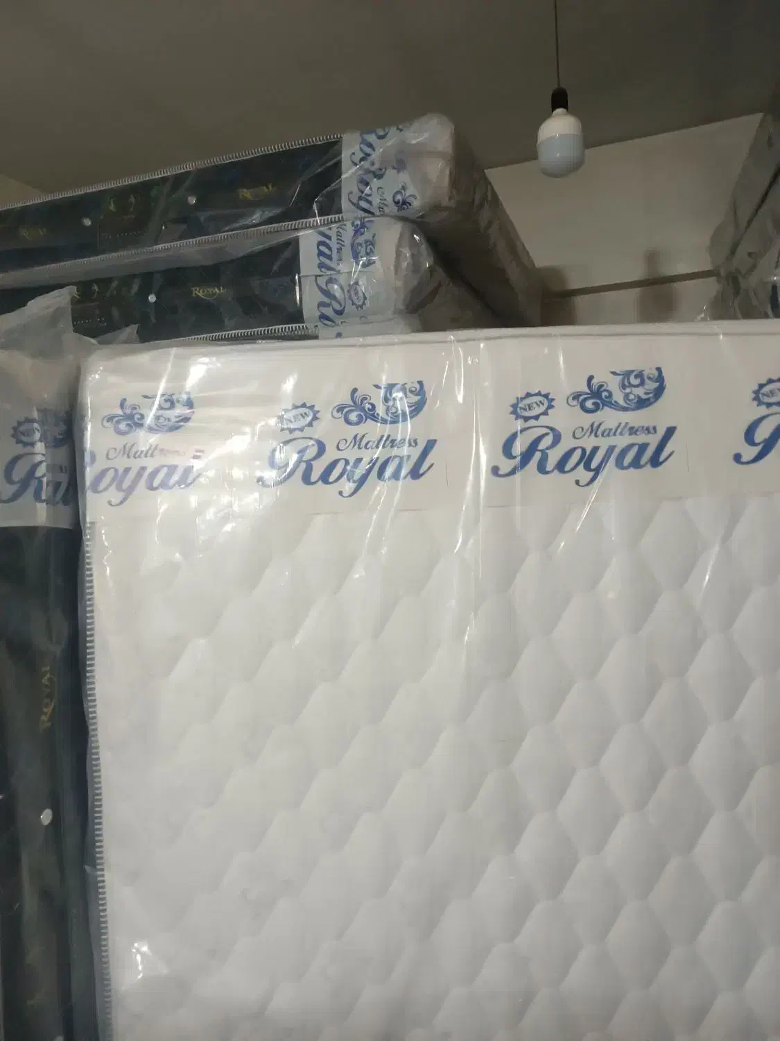 تشک رویال با قیمت مناسب و کیفیت برند|تشک تختخواب|اصفهان, شهرک کوثر|دیوار