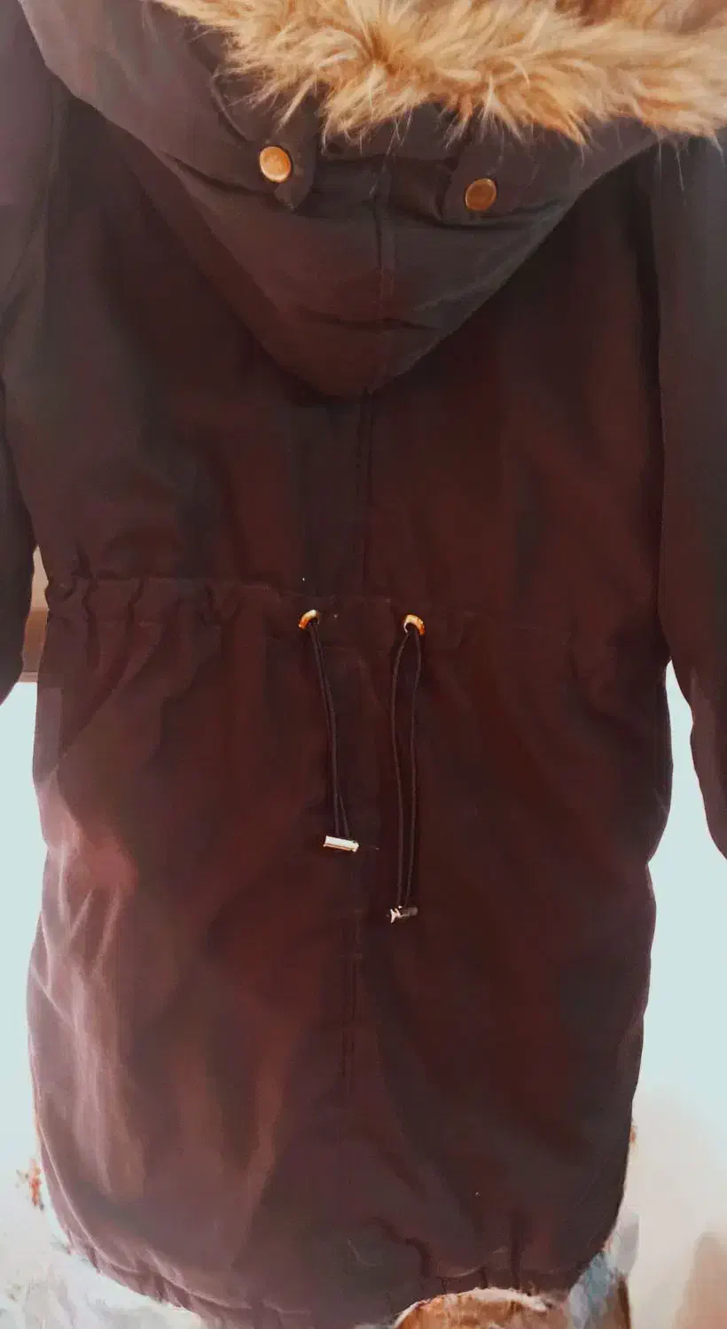 کاپشن|لباس|بهار, |دیوار