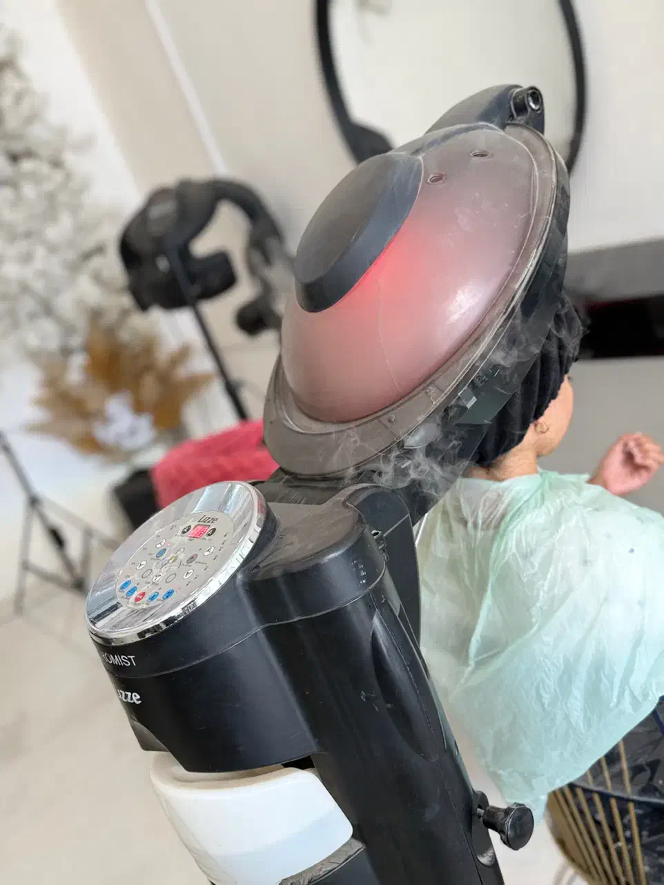 اجاره لاین ناخن و مژه در سالن زهراارمان|خدمات آرایشگری و زیبایی|سبزوار, دانشگاه آزاد|دیوار