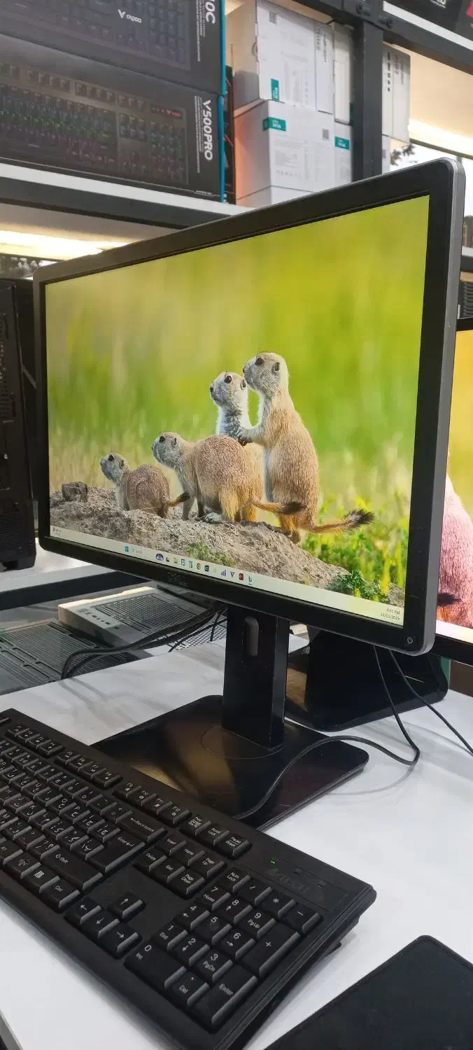 مانیتور 22 اینچ برند DELL|قطعات و لوازم جانبی رایانه|کرج, اصفهانی‌ها|دیوار