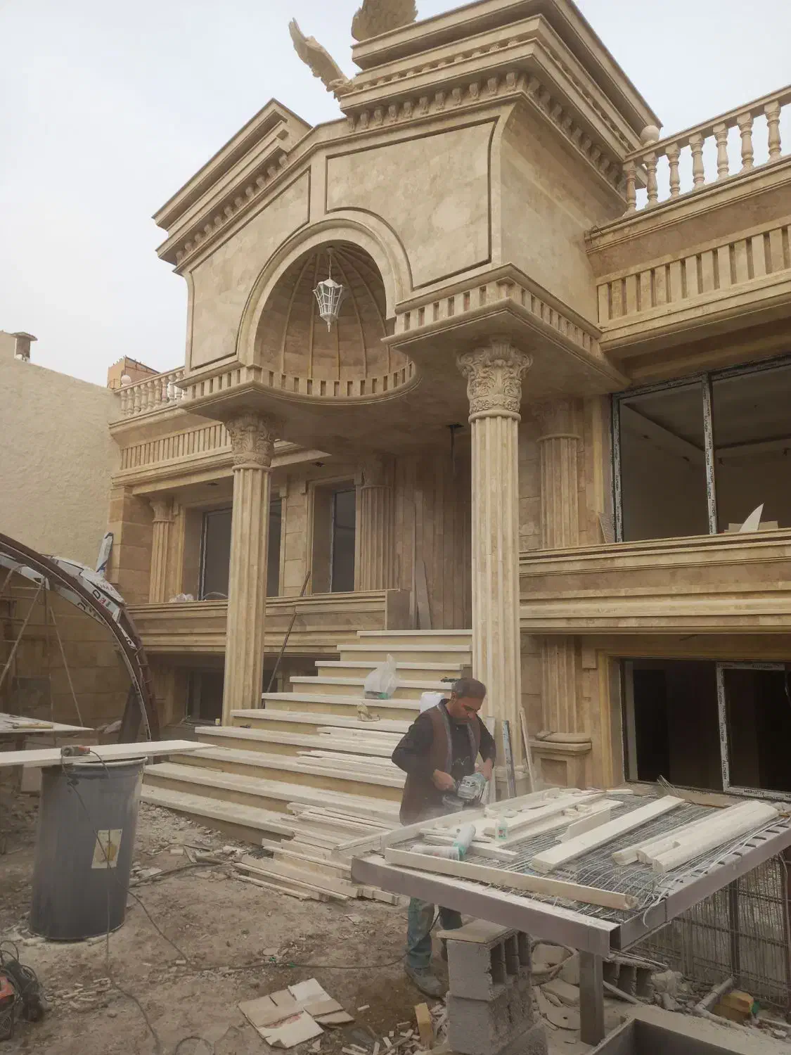 سنگ کاری رومی .ساده.کلاسیک .شومینه.نصب نرده|خدمات پیشه و مهارت|ارومیه, |دیوار