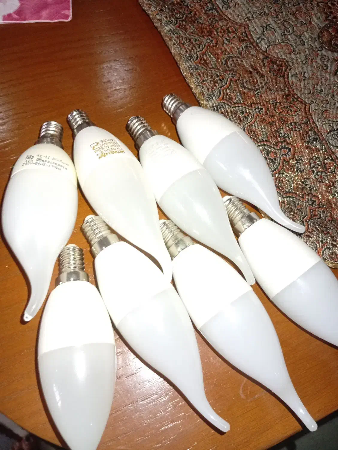 ۸عددلامپ لوستری یخی ال ای دی|لامپ و چراغ|آستارا, |دیوار