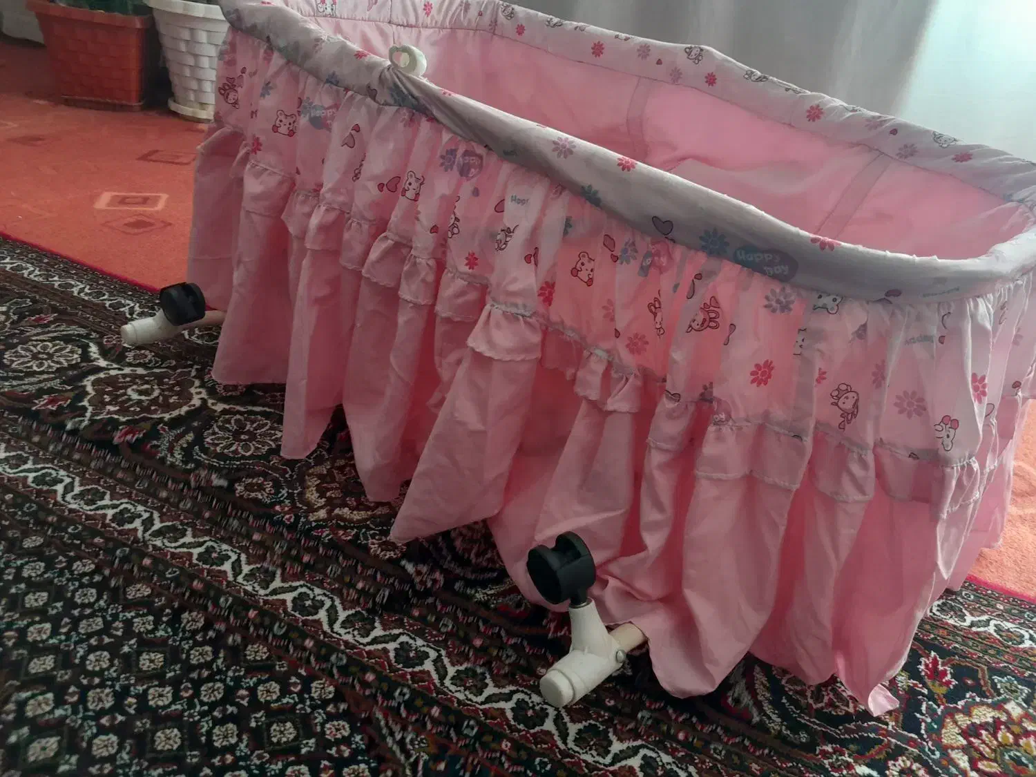 جای بچه|تخت و صندلی بچه|شاهین دژ, |دیوار