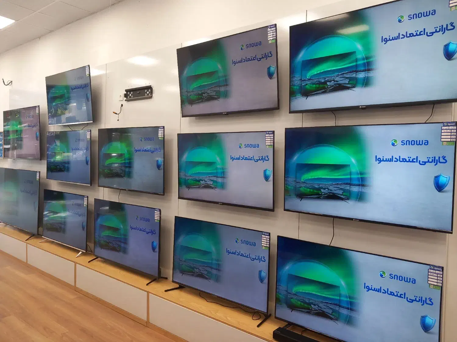 تلویزیون اقساطی بدون سود|تلویزیون و پروژکتور|همدان, |دیوار