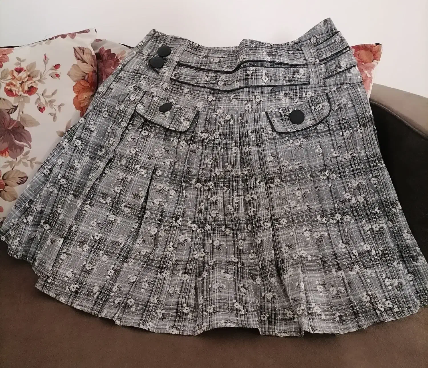 لباس|لباس|ماهدشت, |دیوار