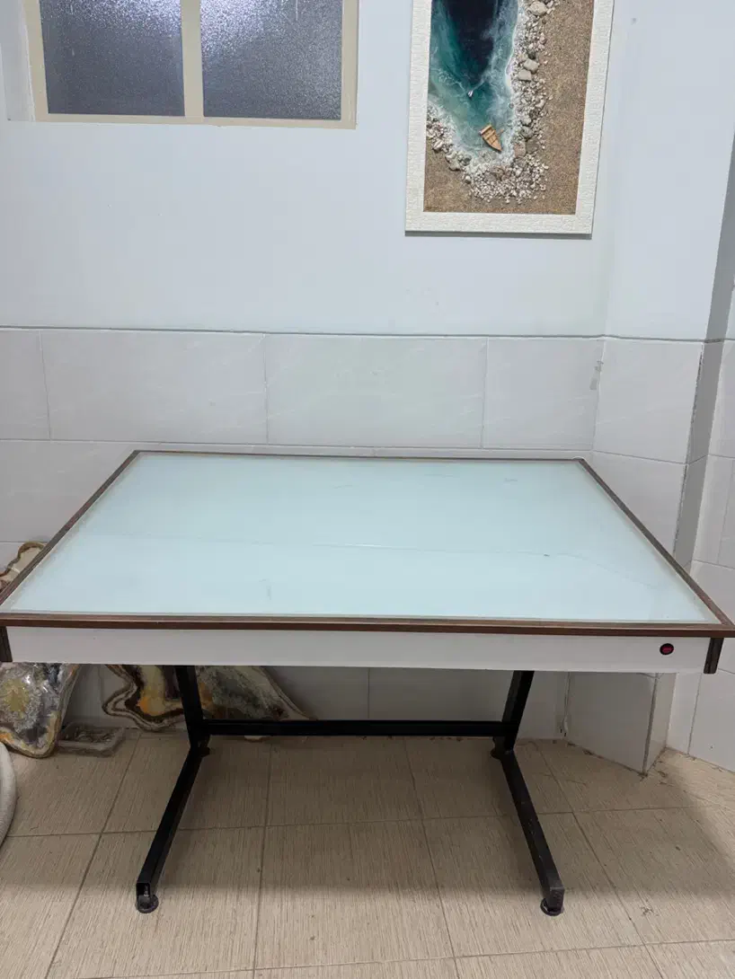 میز نور بزرگ ۱۲۰ در ۸۰|میز تحریر و کامپیوتر|یزد, |دیوار