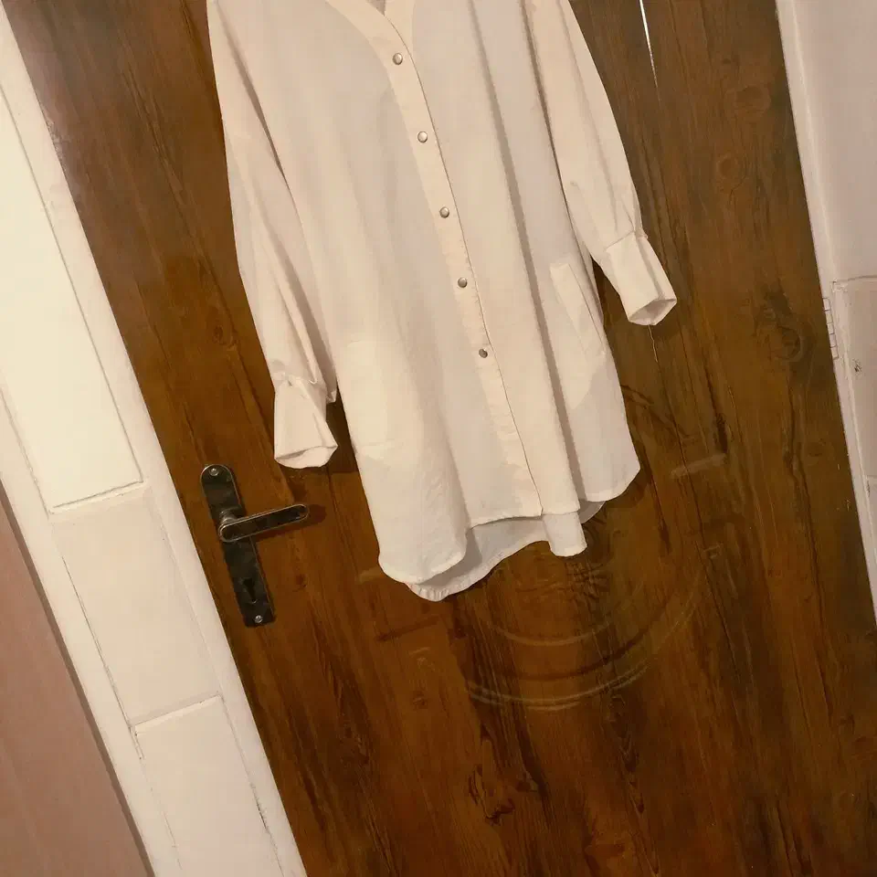 لباس|لباس|حمیدیا, |دیوار