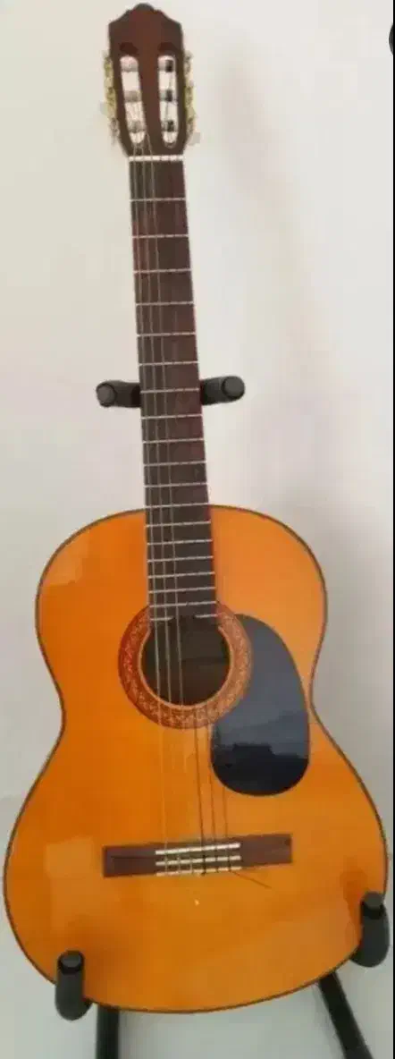 گیتار یاماهاc70اصل|گیتار، بیس، امپلیفایر|کوهدشت, |دیوار