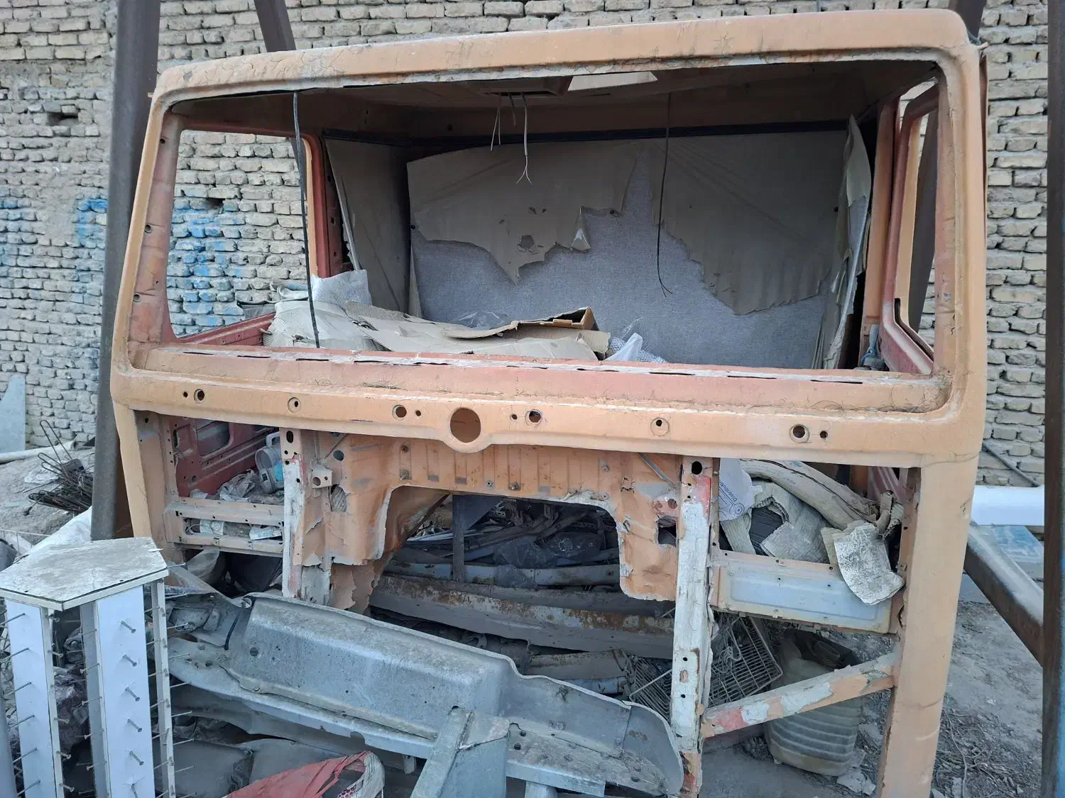 اتاق اسکانیا ۱۱۲|خودرو سنگین|ری, کارخانه سیمان|دیوار