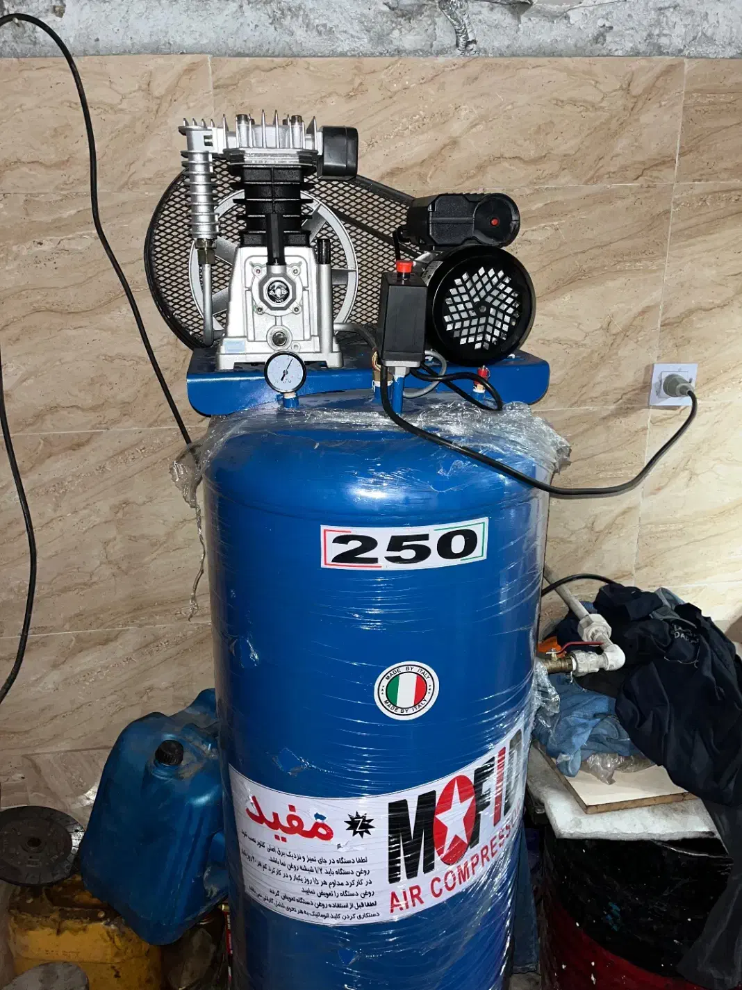 کمپرسور باد مفید اصلی 250 فروش فوری|ماشینآلات صنعتی|فردیس, شهرک شهید حسینی|دیوار