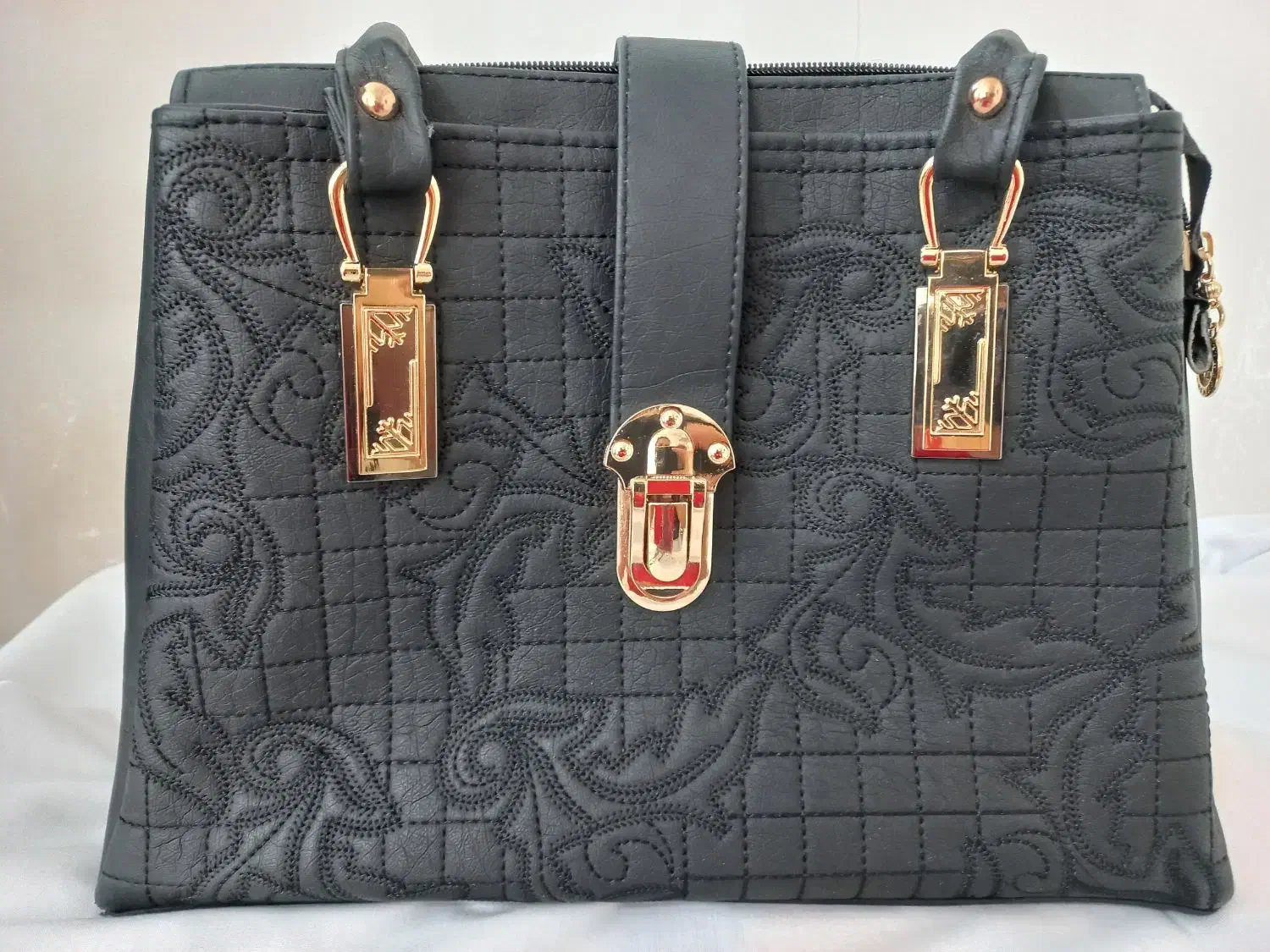 کیف|کیف، کفش، کمربند|ملایر, |دیوار