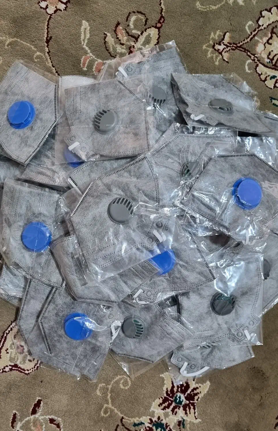 ماسک سوپاپ دار و دستکش استادکار|آرایشی، بهداشتی، درمانی|تربتحیدریه, کلاته توکلی|دیوار