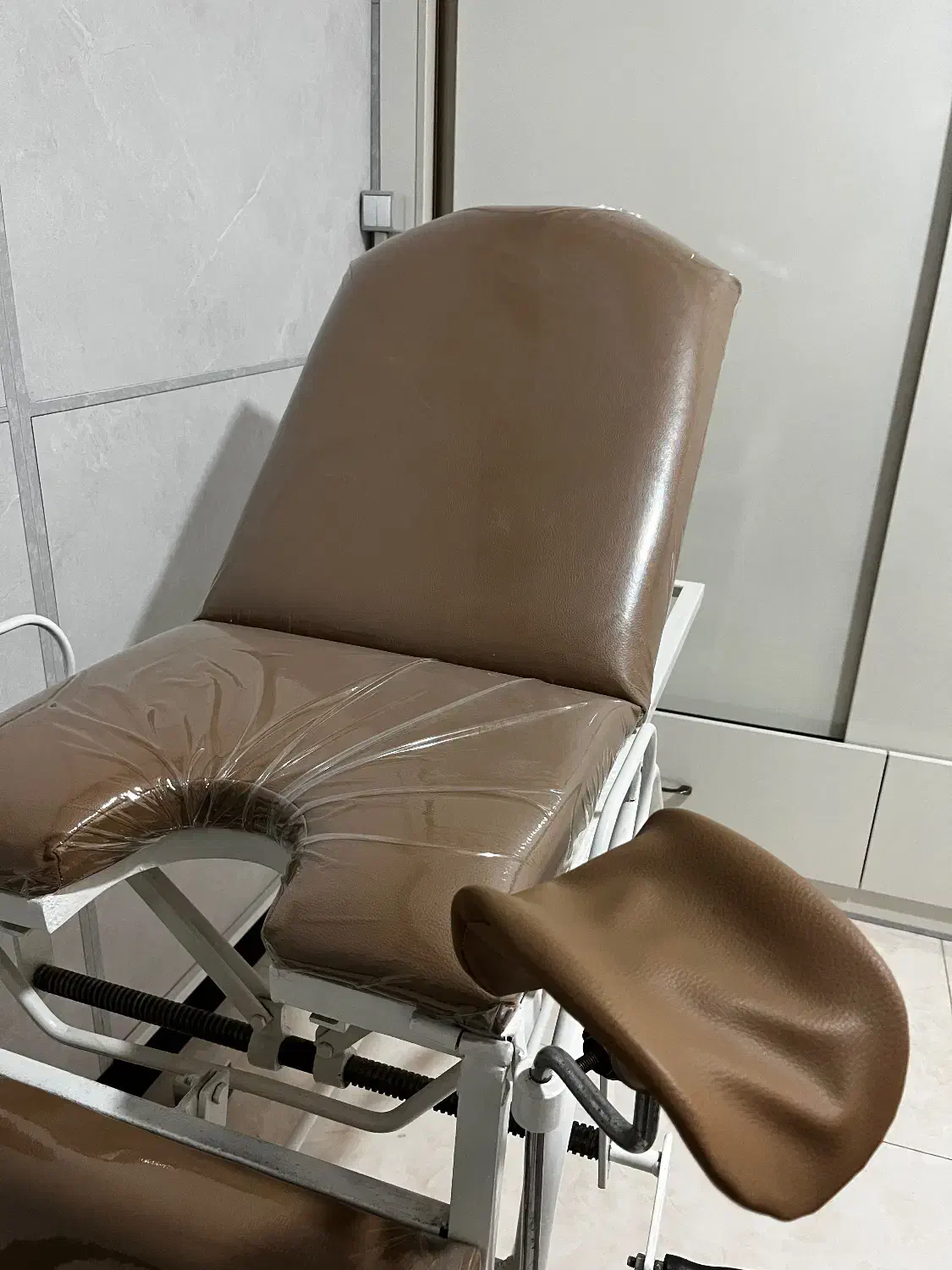 تخت ژنیکولوژی|پزشکی|تنکابن, |دیوار