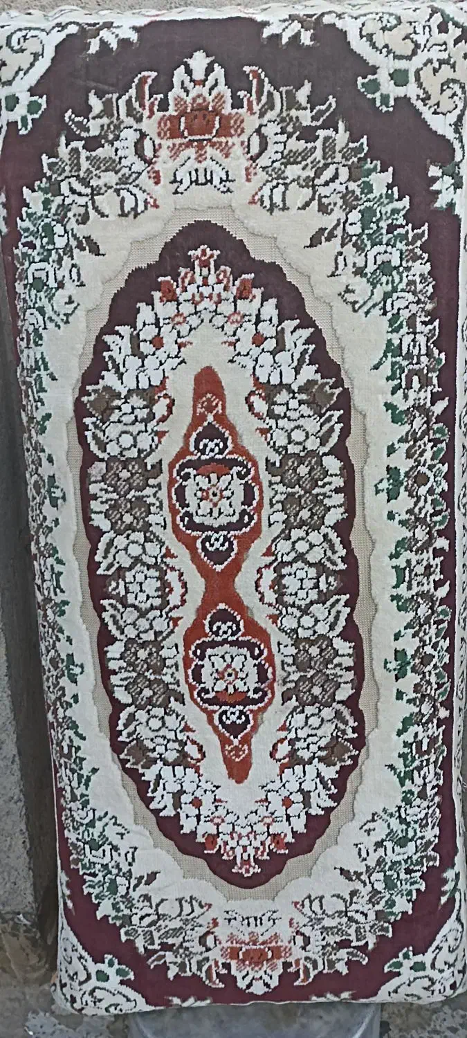 پشتی|پشتی|مشهد, شهید قربانی|دیوار