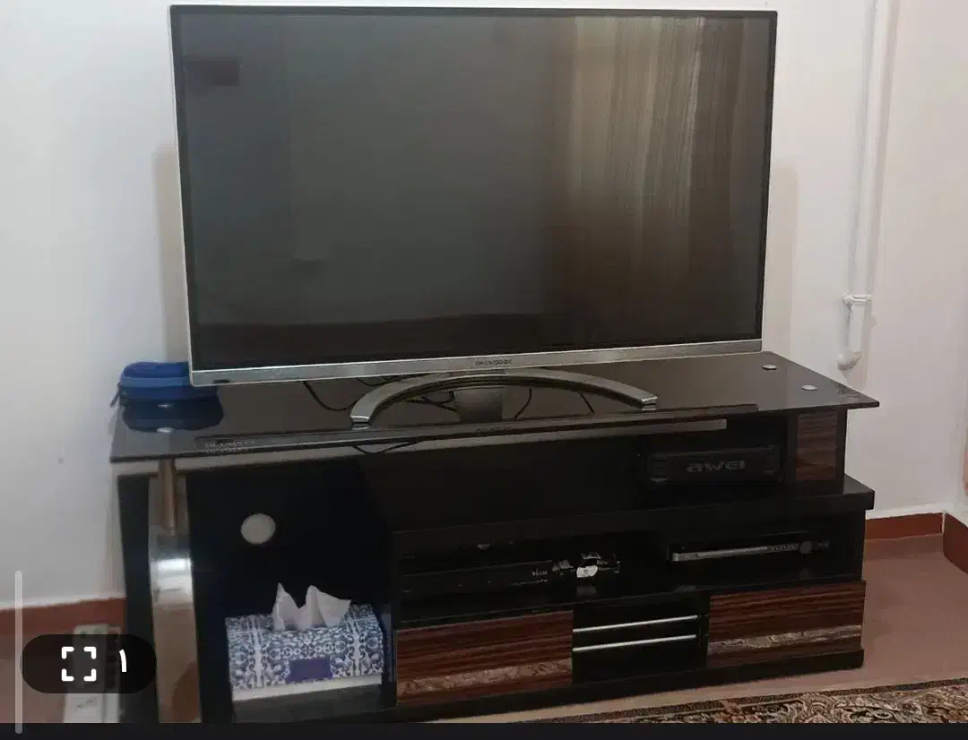 میز تلویزیون|میز تلویزیون|رشت, دروازه لاکان|دیوار