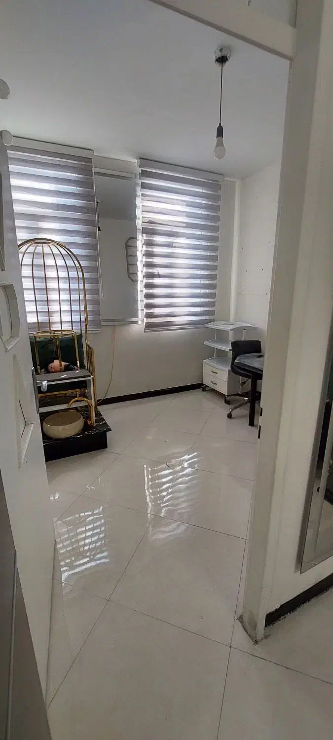 میز ناخن تخت مژه تخت فشیال و اتاق|استخدام درمانی، زیبایی، بهداشتی|تهران, افسریه شمالی|دیوار