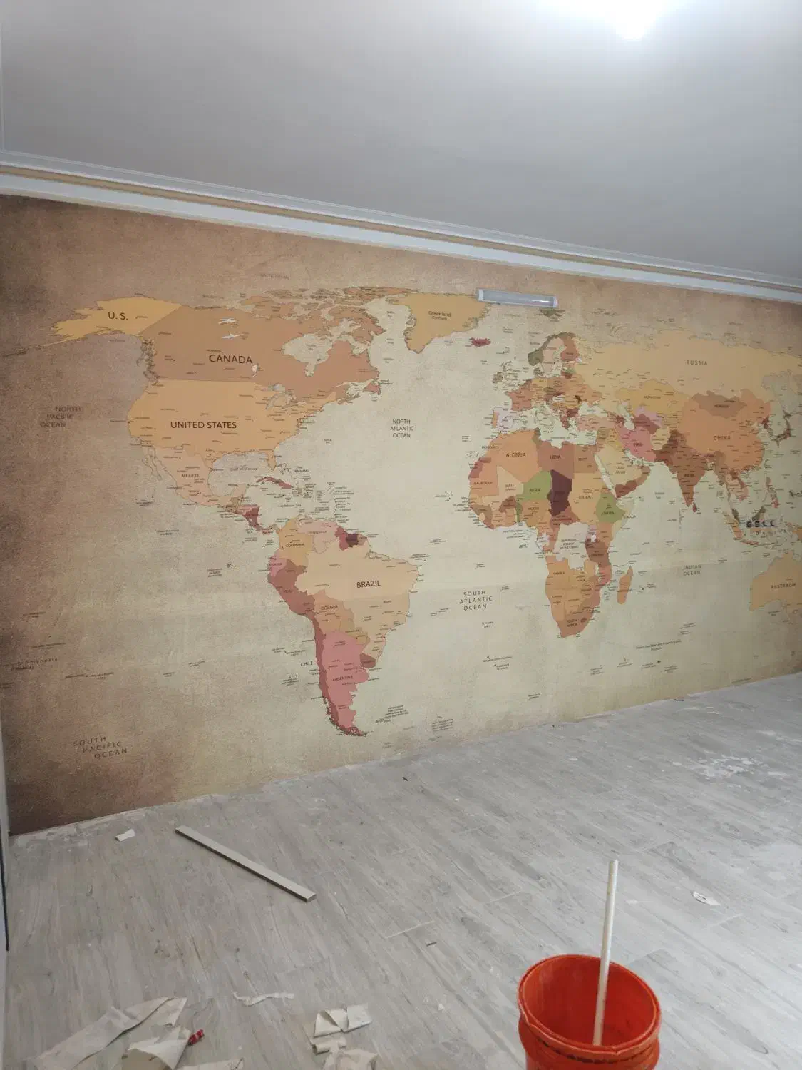 نصاب کاغذ دیواری|خدمات پیشه و مهارت|بیرجند, |دیوار