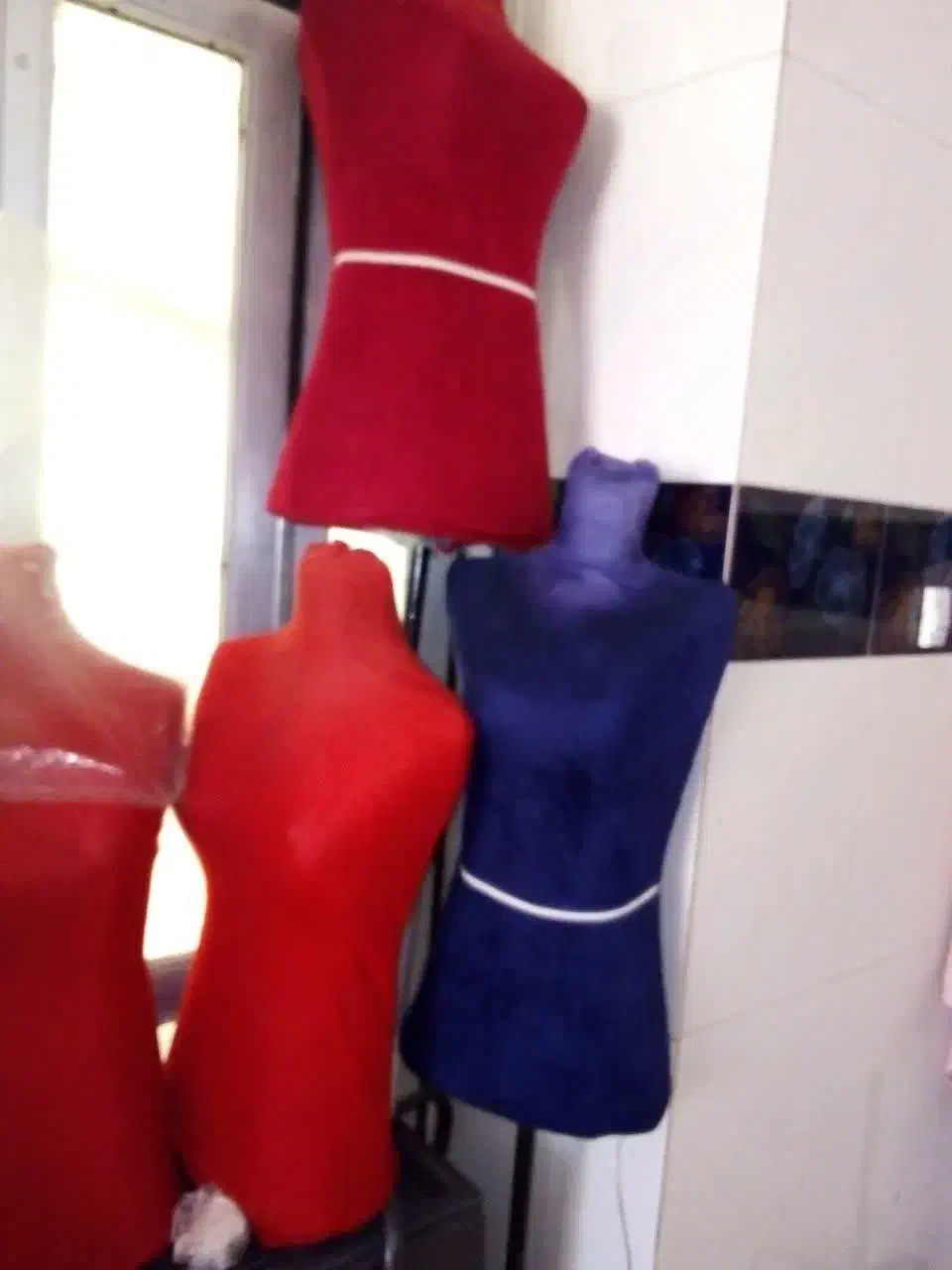 مانکن پایه دار|فروشگاه و مغازه|لالجین, |دیوار