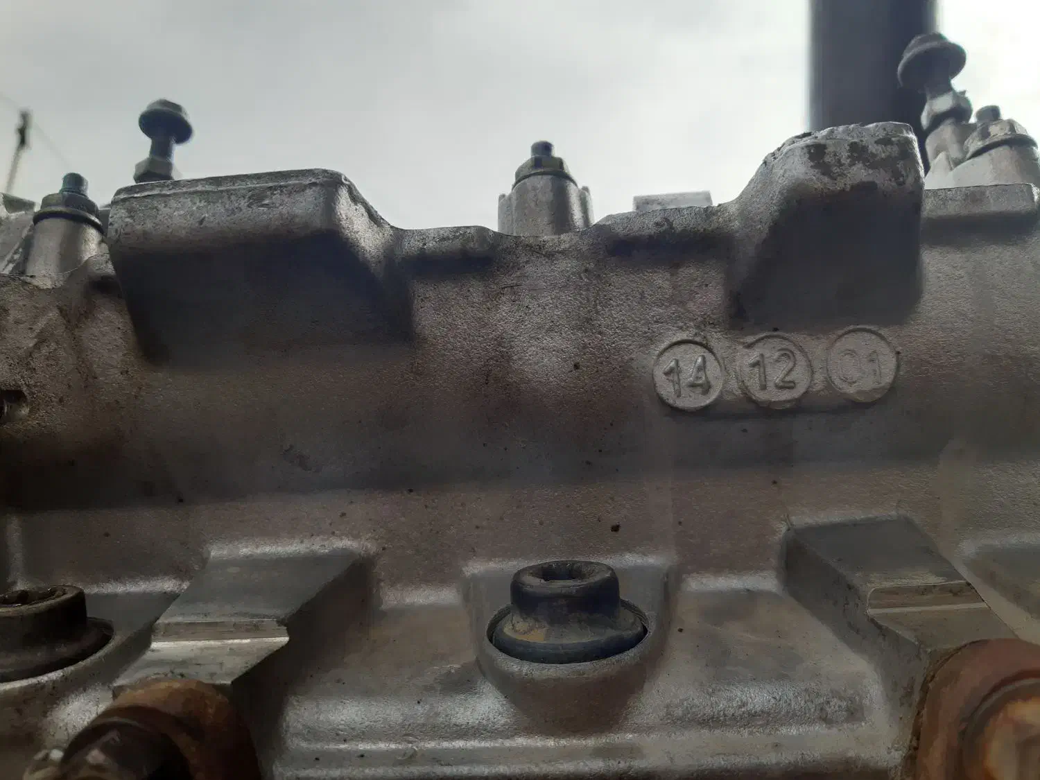 پژو ۴۰۵ مدل ۱۳۸۱ موتور ۲۰۰۰ تقریبا بی رنگ ابرکوه|خودرو سواری و وانت|ابرکوه, |دیوار