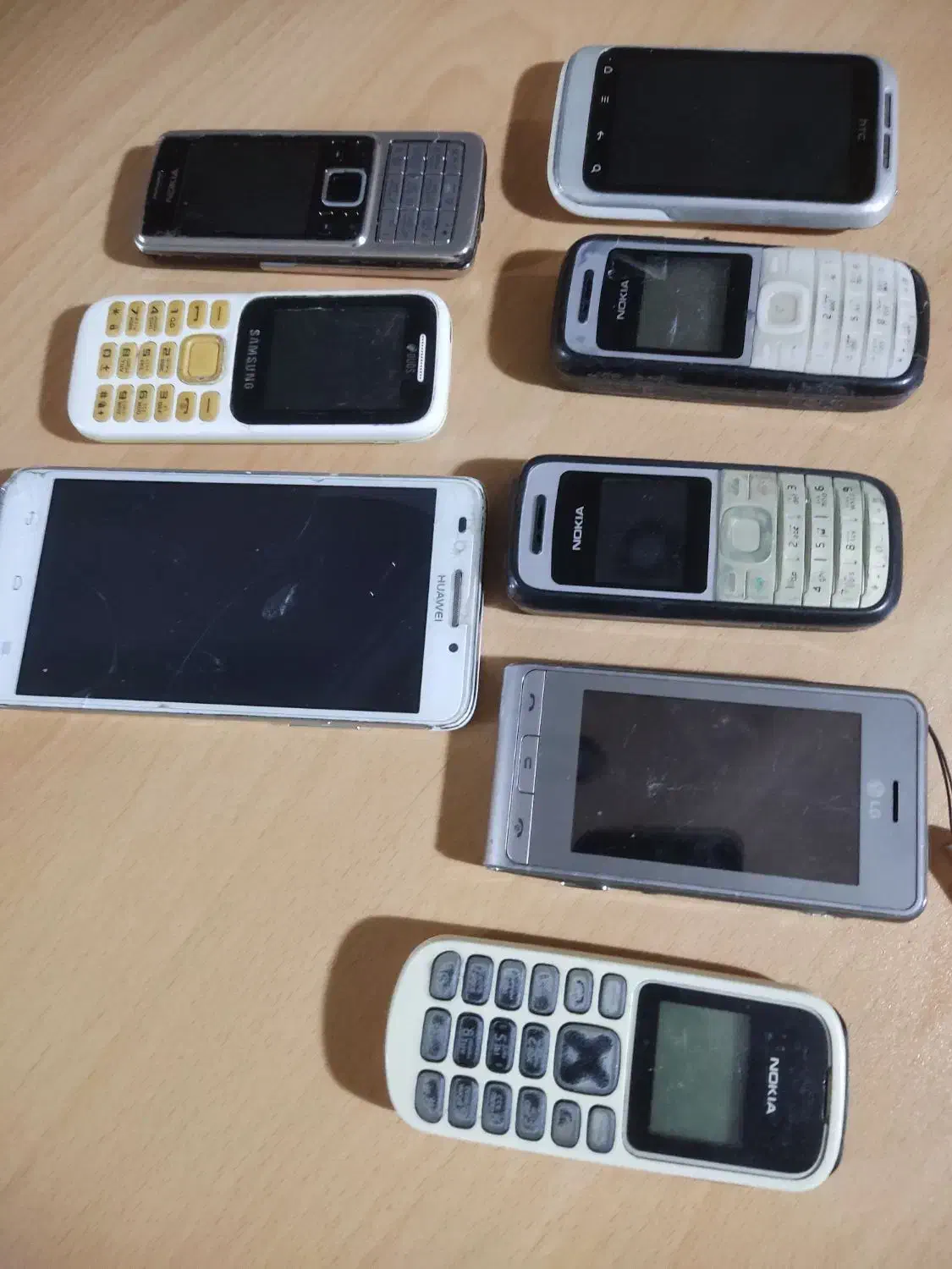 8 عدد گوشی های مختلف|موبایل|تهران,  امام زاده قاسم (نیاوران)|دیوار