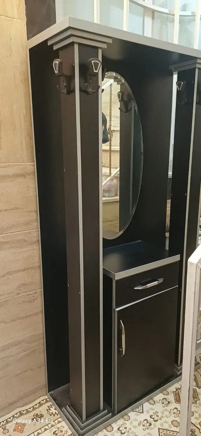 چوب لباسی|جاکفشی، کمد، دراور|قم, چهل درخت‎|دیوار