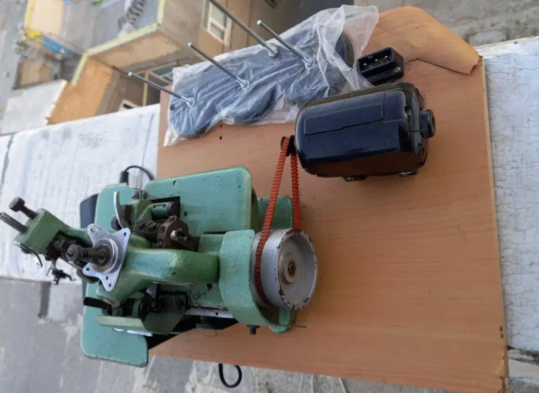 سردوز صنعتی|چرخ خیاطی و ریسندگی|بیجار, |دیوار