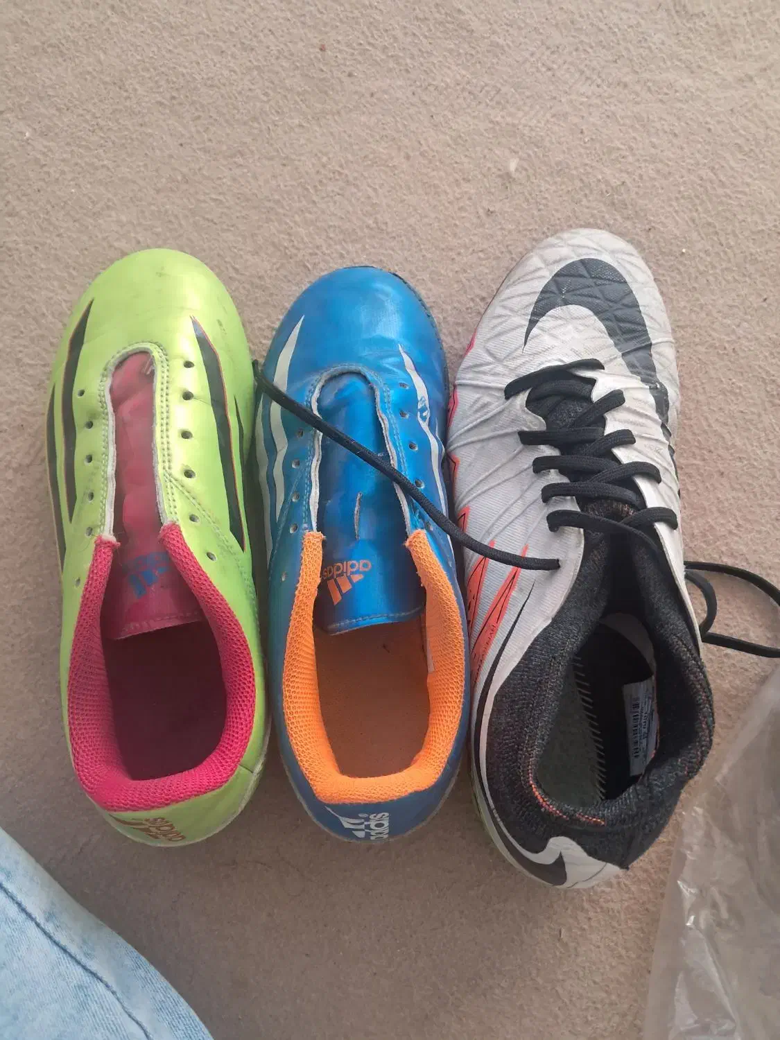 ۲عدد کفش استوک و یک عدد سالنی|کیف، کفش، کمربند|اراک, |دیوار