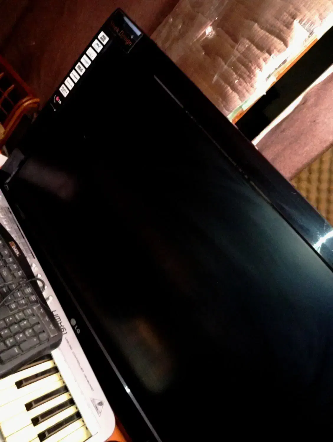 LG 37303R تلویزیون ال جی ۳۷|تلویزیون و پروژکتور|بروجرد, |دیوار