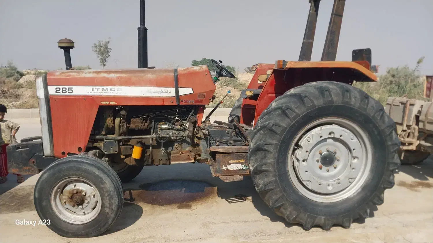 سام دوستان عزیز تراکتور سالم هیچ عیبی ندارد مدل ۸۵|خودرو سنگین|اهواز, غیزانیه|دیوار