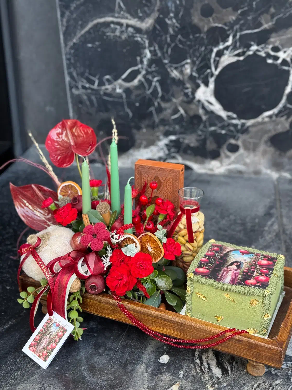 رایزر گل و کیک یلدا|گل و گیاه طبیعی|اصفهان, پارک ایثارگران|دیوار