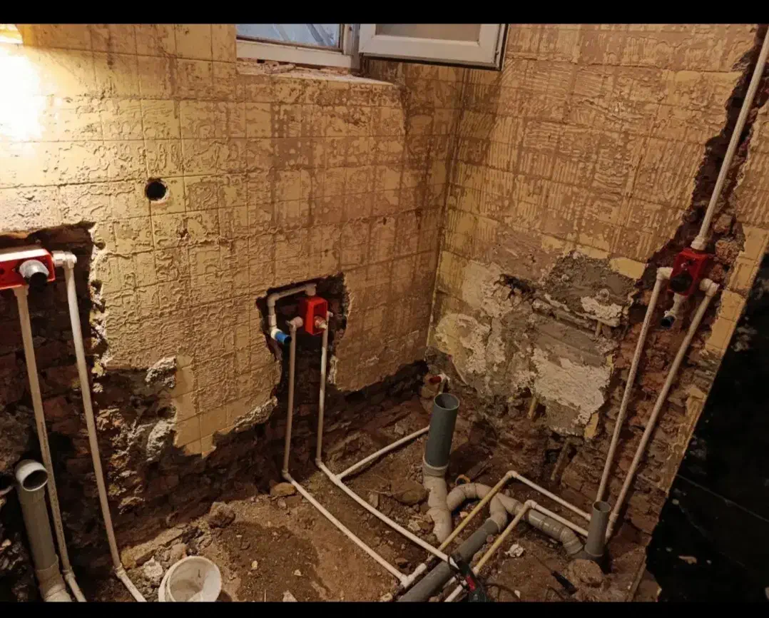 لوله کشی و برقکاری به صورت حرفه ای و همه روزه|خدمات پیشه و مهارت|مهریز, |دیوار