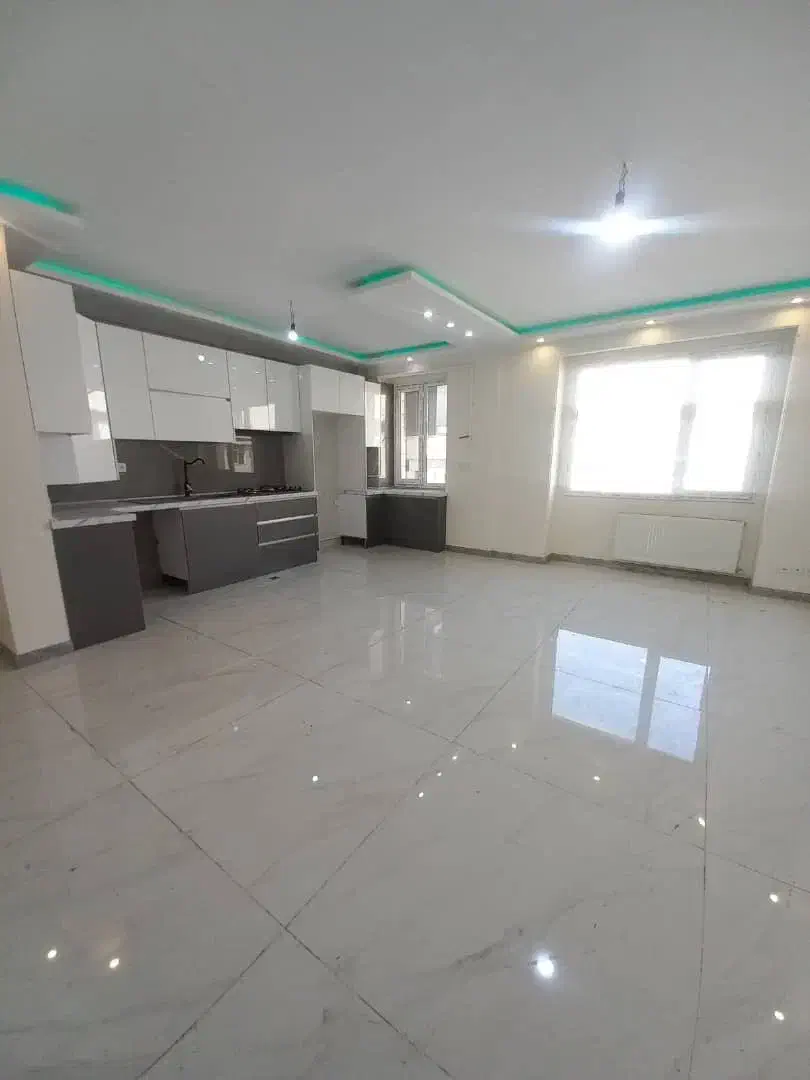 ۸۵ متر/دو خواب/ روبه افتاب/کمالی شرقی|فروش آپارتمان|تهران, پونک|دیوار