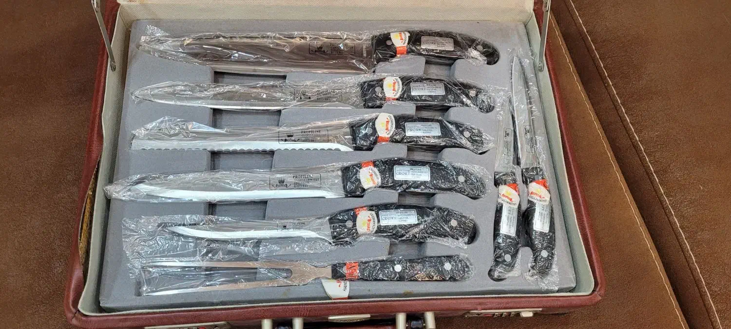 سرویس چمدانی چاقو|ظروف پخت‌وپز|رودسر, |دیوار