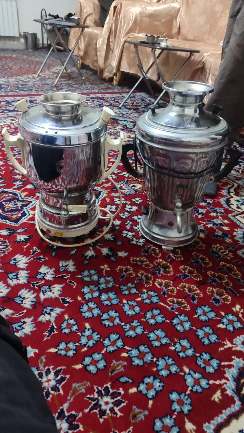 سماور برقی دودعدد سالم|سماور، چایساز، قهوهساز|صفادشت, |دیوار