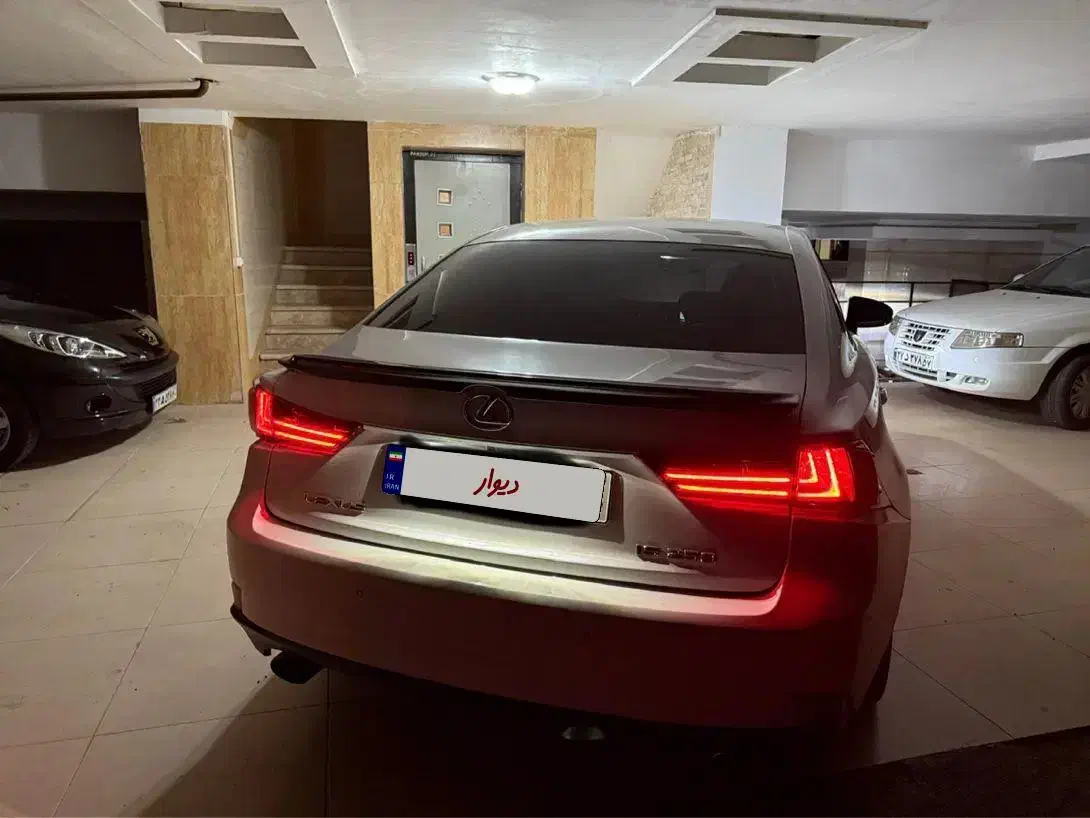 Lexus is250 fsport|خودرو سواری و وانت|تهران, نارمک|دیوار