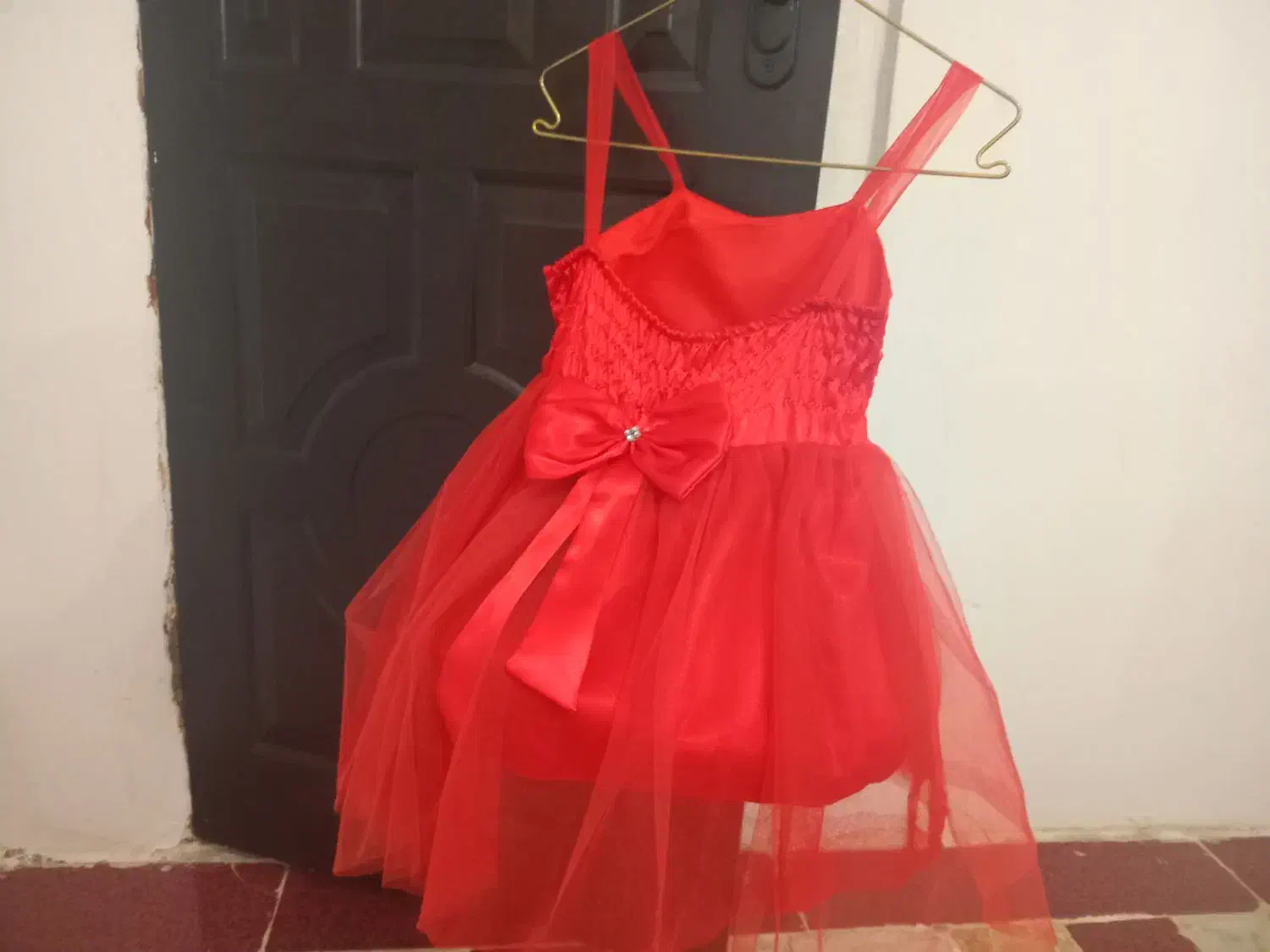 لباس مجلسی|لباس|گرگان, |دیوار