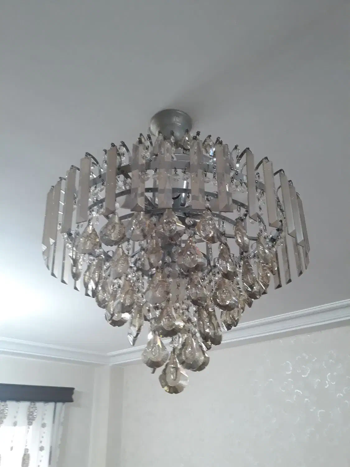 لوستر کریستالی ۹ شاخه بسیار زیبا|لوستر و چراغ آویز|رشت, رودباری|دیوار