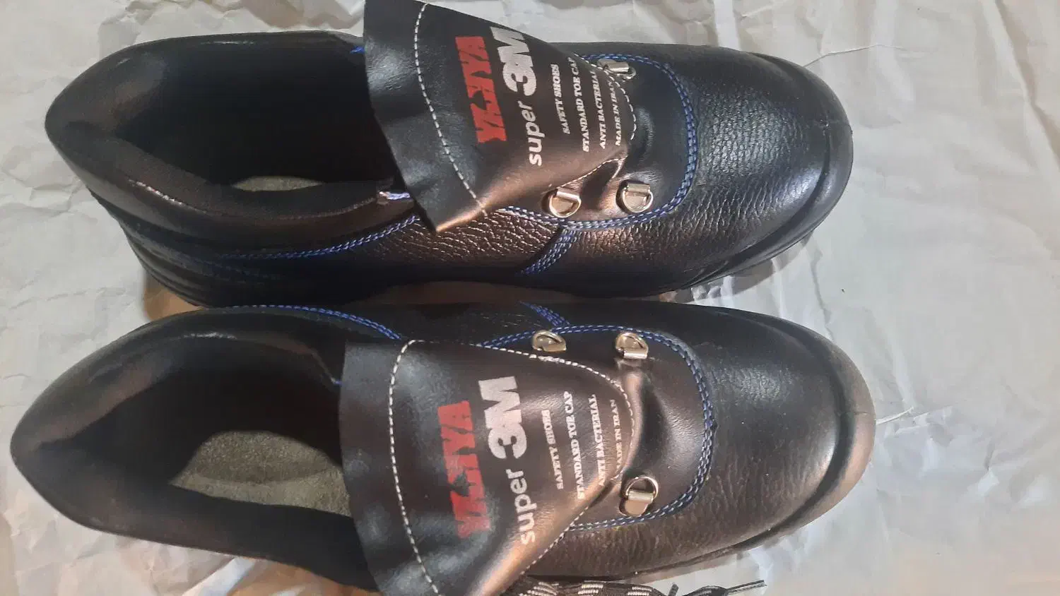 کفش ایمنی|کیف، کفش، کمربند|هندیجان, |دیوار